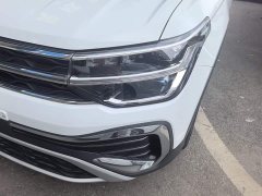 Volkswagen Touareg 300TSI Two-Wheel Drive Full Moon Edition - ფოტო 15