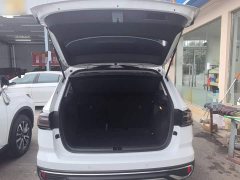 Volkswagen Touareg 300TSI Two-Wheel Drive Full Moon Edition - ფოტო 9
