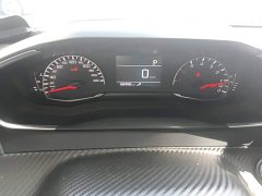 Peugeot 2008 2020 230THP Sharp Elegance Edition - ფოტო 4