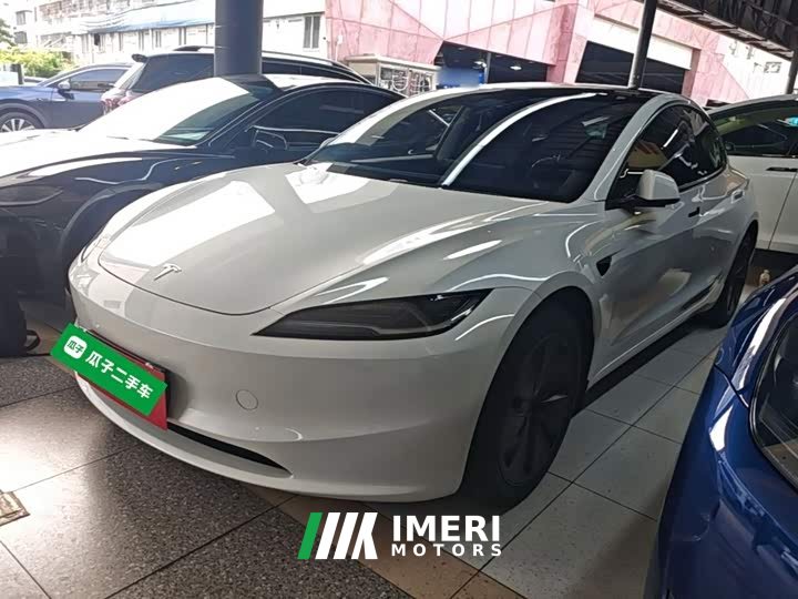 Tesla Model 3 Rear-Wheel Drive