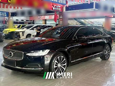 2024 Volvo S90 B5 Intelligent Luxury Edition