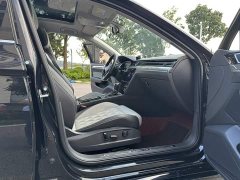 Volkswagen Magotan 2 Million Units Commemorative Edition 330TSI DSG Leading Version - ფოტო 6