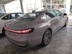 Volkswagen Passat 2025 Pro 380TSI Dragon Premium Edition - ფოტო 5