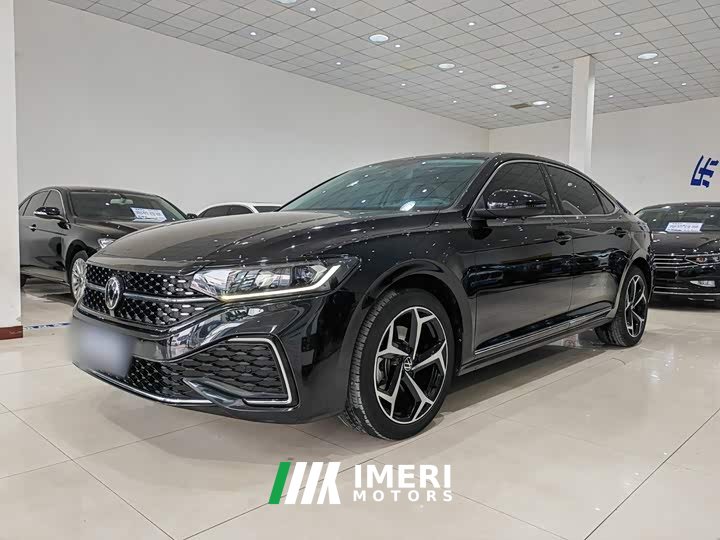Volkswagen Passat Facelift 330TSI Starry Sky Elite - ავტომობილი ჩინეთიდან