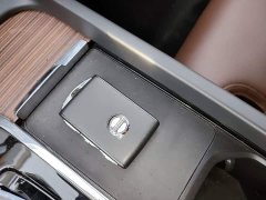 Volvo XC60 Plug-in Hybrid T8 PHEV Long Range AWD Smart Luxury Edition - ფოტო 15