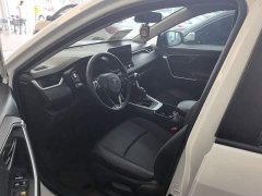 Toyota RAV4 2.0L CVT FWD Urban Edition - ფოტო 10