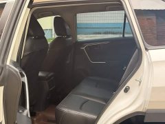 Toyota RAV4 2.0L CVT FWD Urban Edition - ფოტო 16