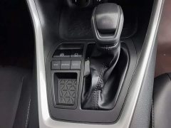 Toyota RAV4 2.0L CVT FWD Urban Edition - ფოტო 8