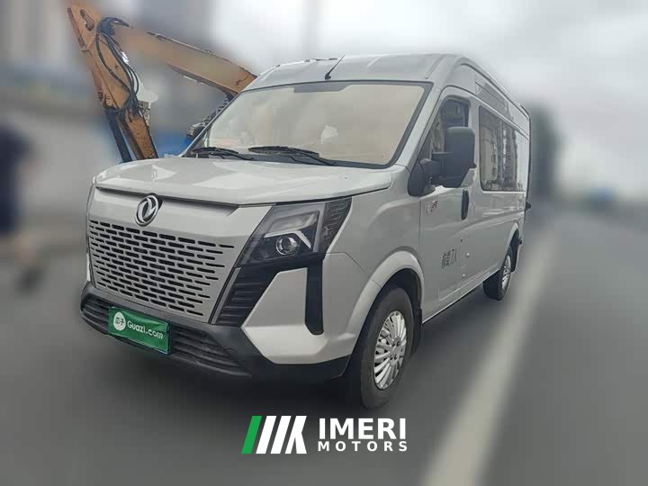 Yufeng Royal Wind V9 2.0T Manual FWD Multifunctional Mid-axle Mid-roof 7/8/9 Seater - ავტომობილი ჩინეთიდან