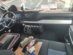 Yufeng Royal Wind V9 2.0T Manual FWD Multifunctional Mid-axle Mid-roof 7/8/9 Seater - ფოტო 13