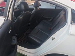 SAIC MG i5 1.5L CVT Luxury - ფოტო 17