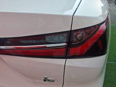 SAIC MG i5 1.5L CVT Luxury - ფოტო 8