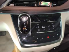 Buick GL8 Land Executive Cabin 652T Luxury - ფოტო 14