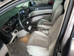 Buick GL8 Land Executive Cabin 652T Luxury - ფოტო 15