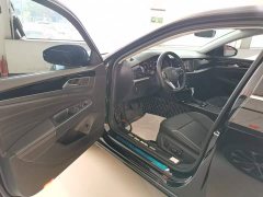 Volkswagen Passat 2023 330TSI Elite - ფოტო 16