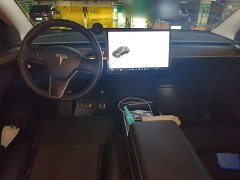 Tesla Model Y Standard Range RWD - ფოტო 13