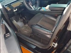 Tesla Model Y Standard Range RWD - ფოტო 14