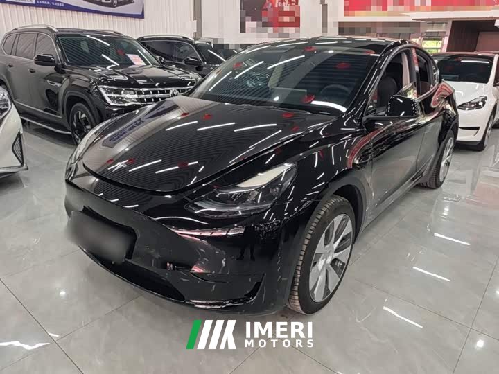 Tesla Model Y Facelift Rear-Wheel Drive