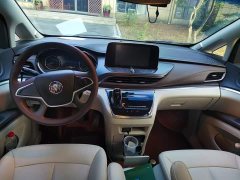 Buick GL8 Land Official Business Class 652T Comfort Edition - ფოტო 13