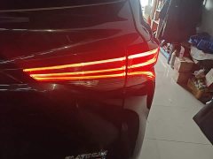 Toyota Sienna 2021 2.5L Hybrid Platinum Edition - ფოტო 8