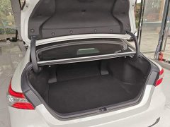 Toyota Camry 2.0G Luxury - ფოტო 19