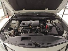 Toyota Camry 2.0G Luxury - ფოტო 20