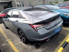 Hyundai Elantra 1.5L CVT Luxury - ფოტო 5