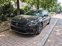Volkswagen Passat 330TSI Starry Sky Luxury Edition - ფოტო 1