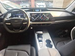 Changan Oushan Z6 Blue Whale 1.5T DCT Smart Leader City Edition - ფოტო 6