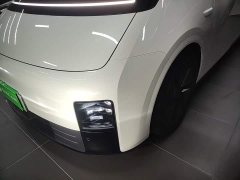 Li Auto Li Xiang MEGA Ultra - photo 18