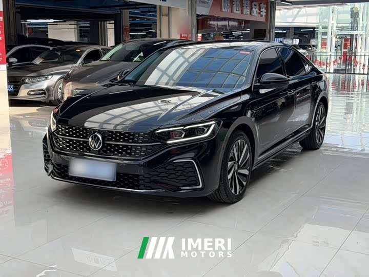 Volkswagen Passat 2022 330TSI Starry Sky Luxury Edition - ავტომობილი ჩინეთიდან