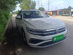 Volkswagen Bora 200TSI DSG Comfort Edition - ფოტო 4