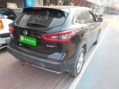 Nissan Qashqai 2.0L CVT XV Smart Comfort Edition - ფოტო 5