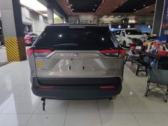 Toyota RAV4 2.0L CVT FWD Urban Edition - ფოტო 8