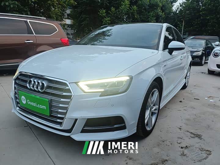 Audi A3 Limousine 35 TFSI Fashion Edition National VI