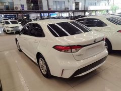 Toyota Corolla Hybrid 1.8H E-CVT Luxury - ფოტო 5