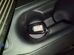 Toyota Corolla Hybrid 1.8H E-CVT Luxury - ფოტო 9
