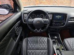Mitsubishi Outlander 2.0L 2WD Comfort Edition 7-Seater - ფოტო 3
