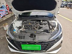 Hyundai Elantra 2022 1.5L CVT Luxury - ფოტო 11