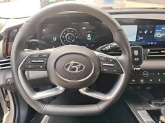 Hyundai Elantra 2022 1.5L CVT Luxury - ფოტო 3