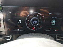 Hyundai Elantra 2022 1.5L CVT Luxury - ფოტო 4
