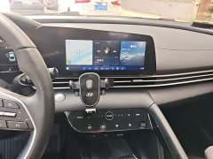 Hyundai Elantra 2022 1.5L CVT Luxury - ფოტო 6