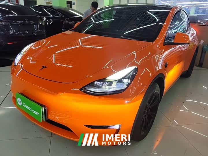 Tesla Model Y Long Range All-Wheel Drive