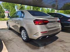 Geely Emgrand 2020 1.5L CVT Upward Edition - ფოტო 5