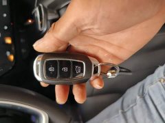 Hyundai Elantra 1.5L CVT Luxury - ფოტო 12