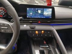 Hyundai Elantra 1.5L CVT Luxury - ფოტო 6