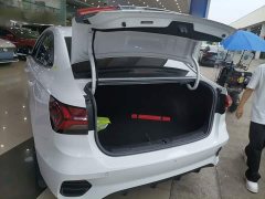 SAIC MG i5 2021 Facelift 1.5L CVT Diamond Edition - ფოტო 15