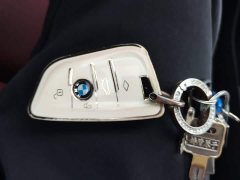 BMW 3 Series 325Li M Sport Package - ფოტო 12