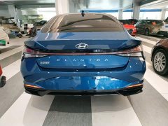 Hyundai Elantra 1.5L CVT Luxury - ფოტო 4
