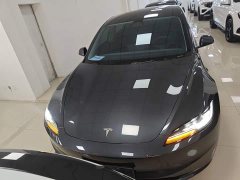 Tesla Model 3 Rear-Wheel Drive - ფოტო 3